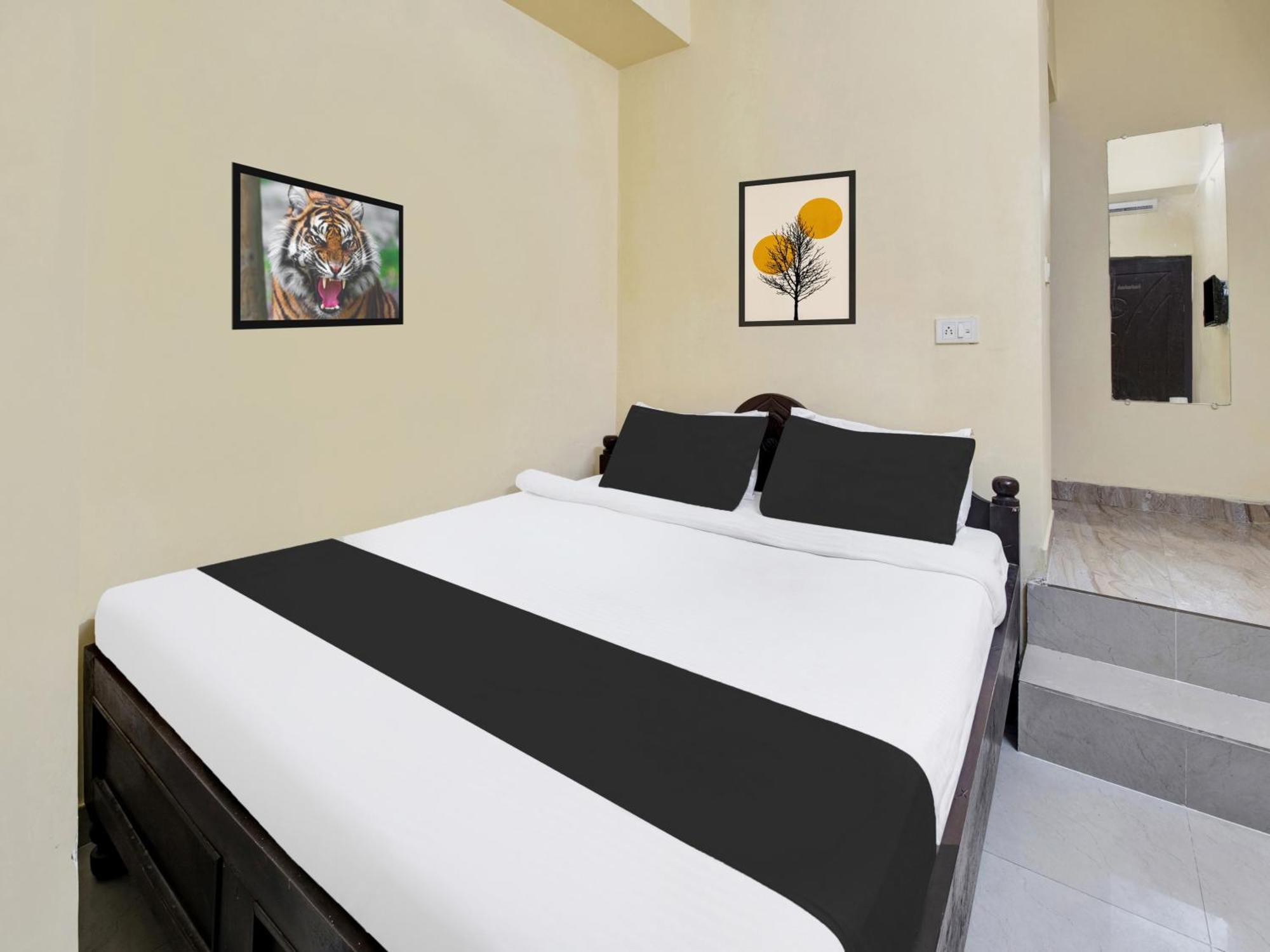 Super Hotel O Maligaon Adabari Guwahati Exterior foto